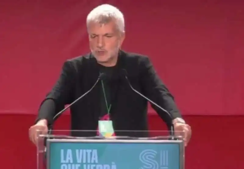 nichi vendola al congresso di sinistra italiana  