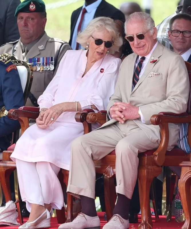 re carlo e camilla in kenya 4