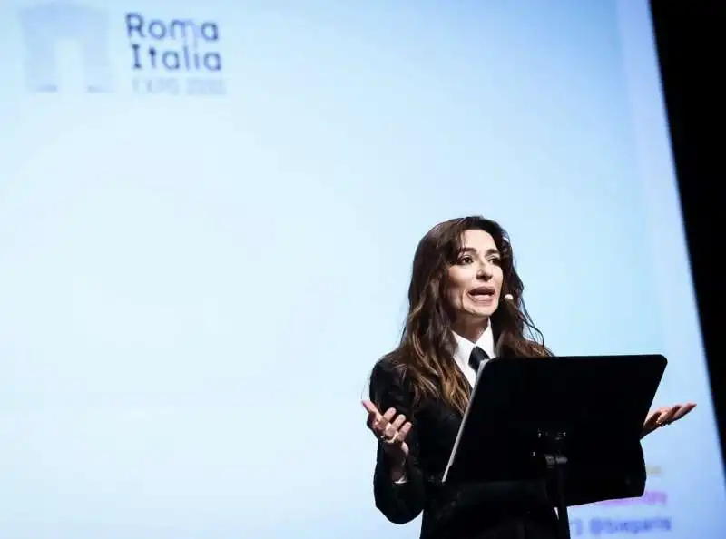 sabrina impacciatore testimonial di roma expo 2030 