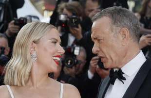 Scarlett Johansson Tom Hanks