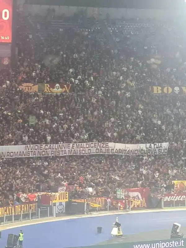 STRISCIONE CURVA PRO PELLEGRINI