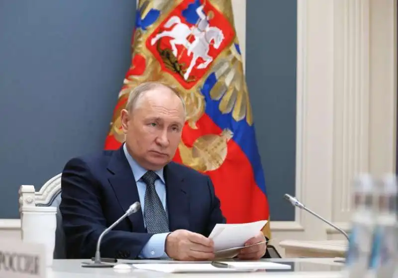 VLADIMIR PUTIN IN COLLEGAMENTO CON IL G20 