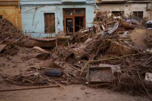 alluvione nella regione di valencia 10 foto lapresse