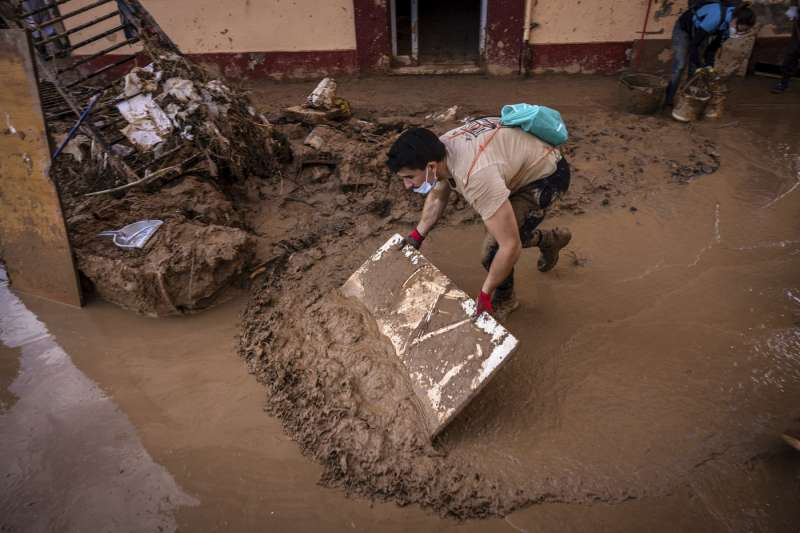 alluvione nella regione di valencia 8 foto lapresse