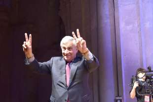 antonio tajani comizio finale per le regionali in umbria foto lapresse