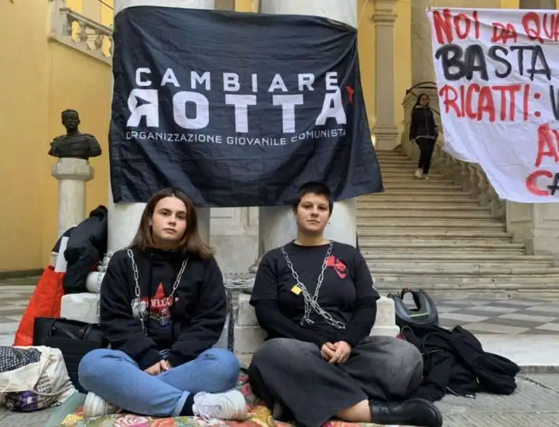 CAMBIARE ROTTA - PROTESTA A GENOVA