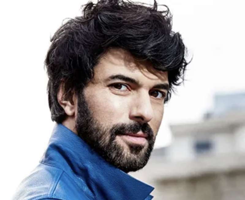 engin akyurek 11