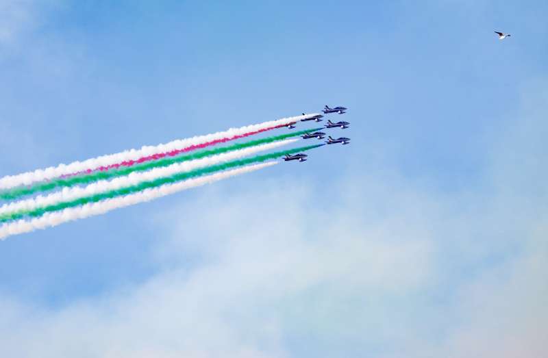 frecce tricolori festa delle forze armate foto lapresse