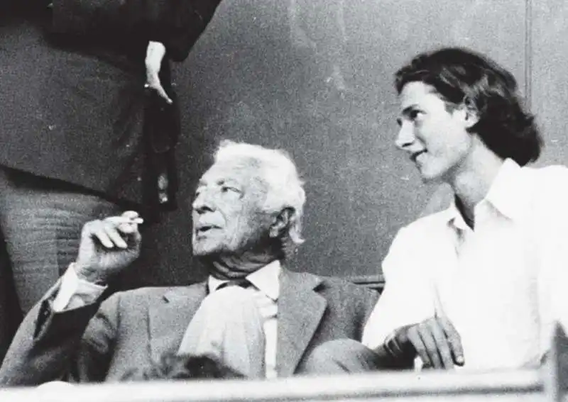 GIANNI AGNELLI E JOHN ELKANN ALLO STADIO NEGLI ANNI 90