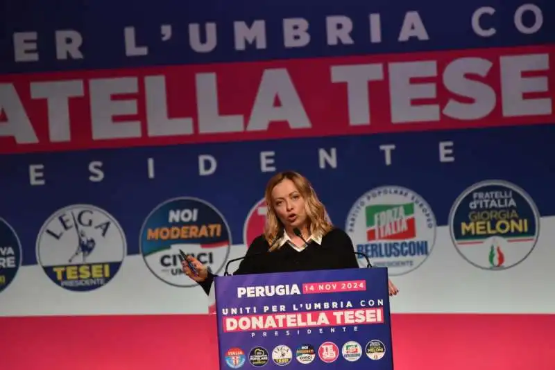 giorgia meloni   comizio finale per le regionali  in umbria   foto lapresse    