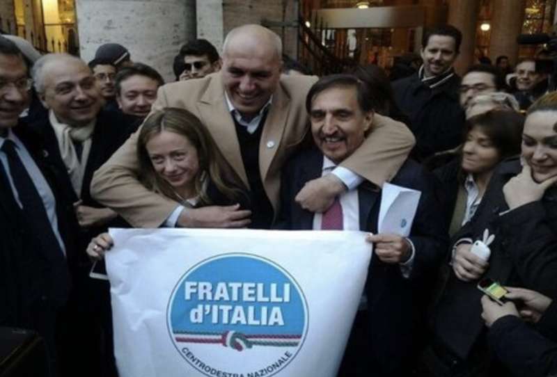 giorgia meloni guido crosetto ignazio la russa primo simbolo senza fiamma di fratelli d italia