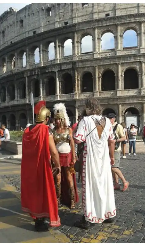 gladiatori e centurioni colosseo