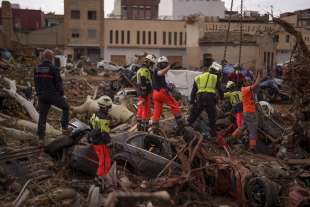 i danni dell alluvione a paiporta valencia foto lapresse