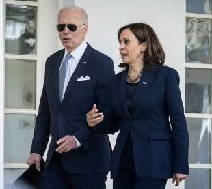 JOE BIDEN KAMALA HARRIS