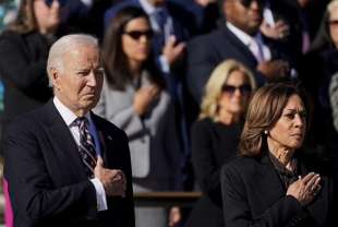 joe biden kamala harris veteran day cimitero di arlington