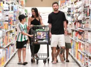 lionel messi antonela roccuzzo e i figli a miami