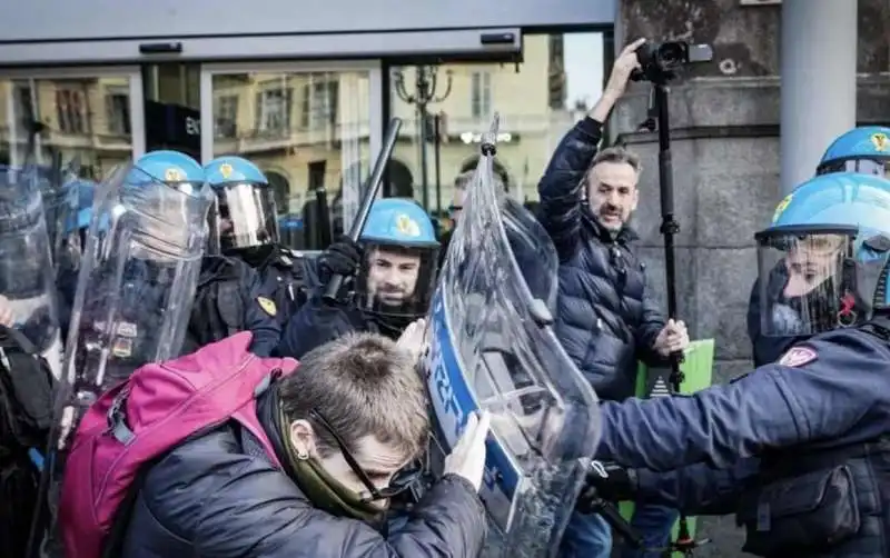 manifestazione a torino   8