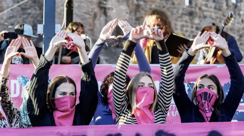 manifestazione contro violenza sulle donne 4