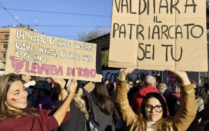 manifestazione contro violenza sulle donne 5