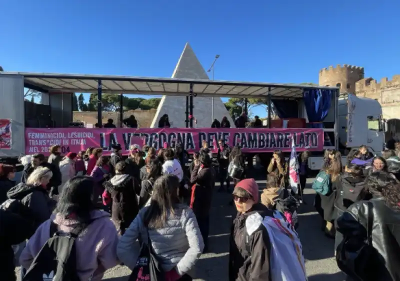 manifestazione contro violenza sulle donne 6