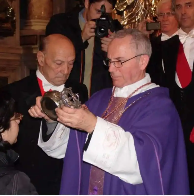 Monsignor Vincenzo De Gregorio - sangue di san gennaro