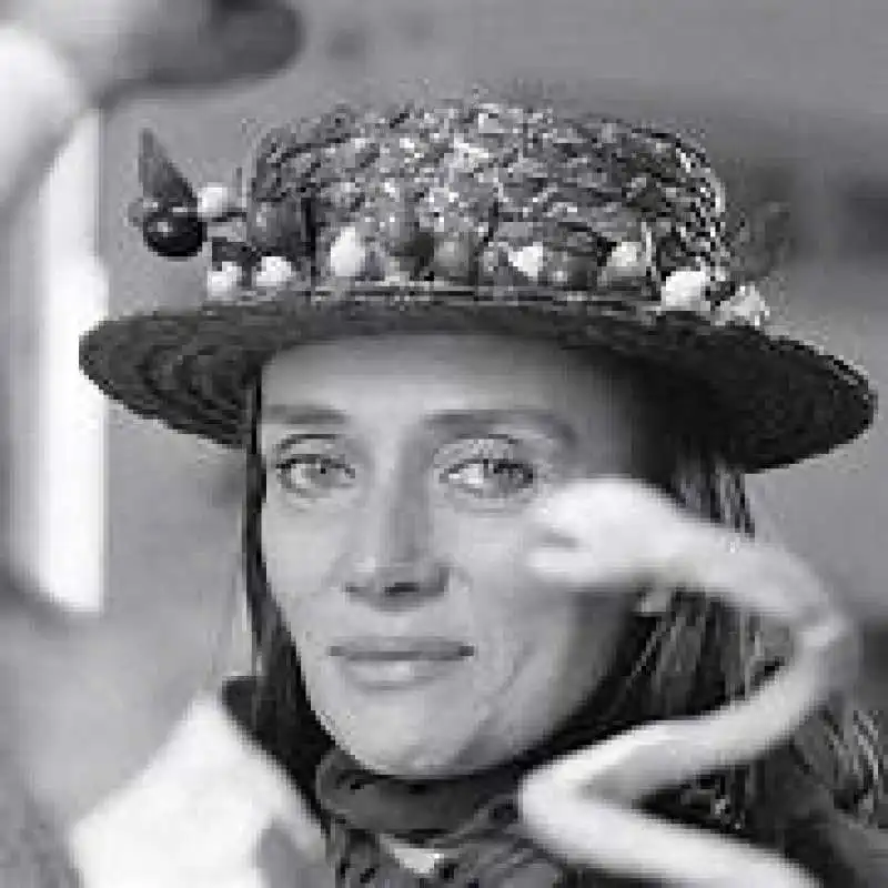 niki de saint phalle portrait