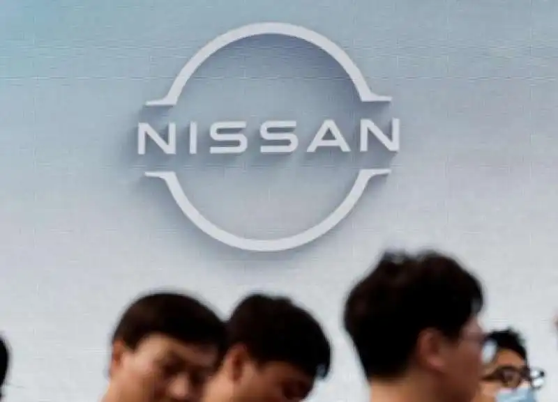 nissan - crisi