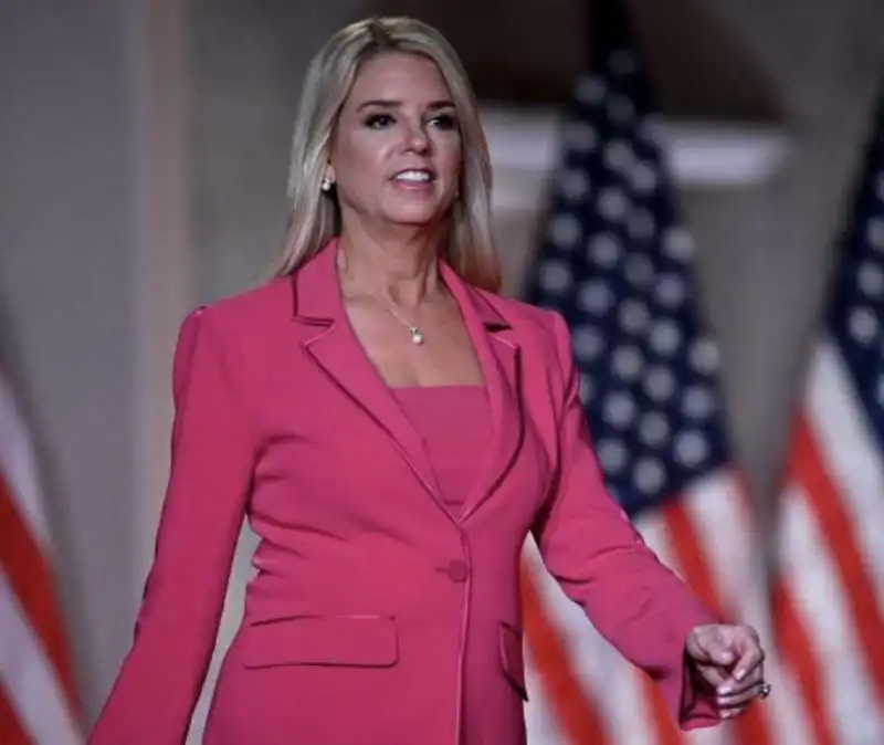 pam bondi   3