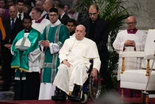 papa francesco alla conclusione della assemblea generale del sinodo dei vescovi foto lapresse