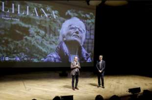 presentazione a milano del docufilm su liliana segre 5