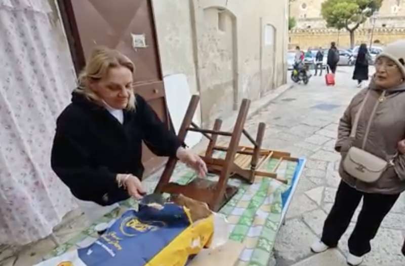 PROTESTA DELLE ORECCHIETTE A BARI