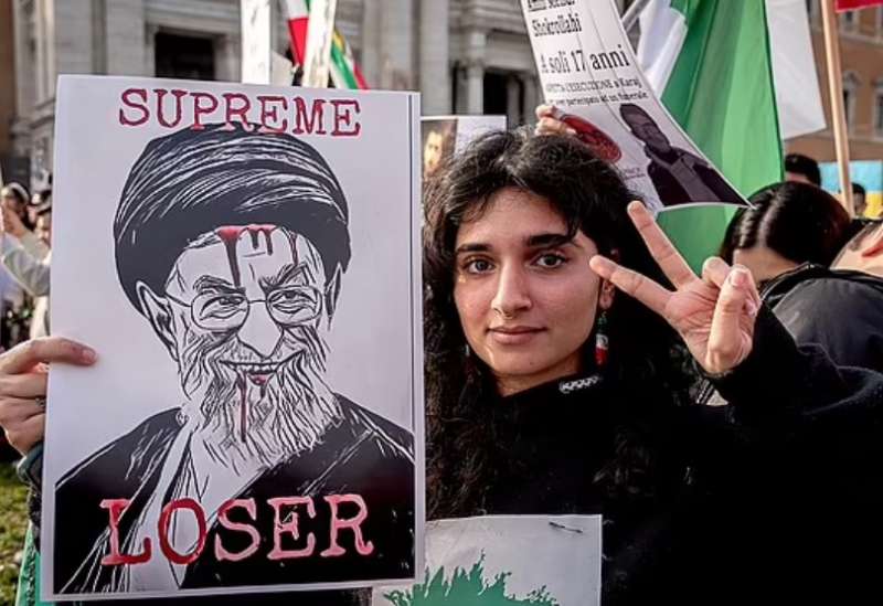 proteste delle donne iraniane contro khamenei