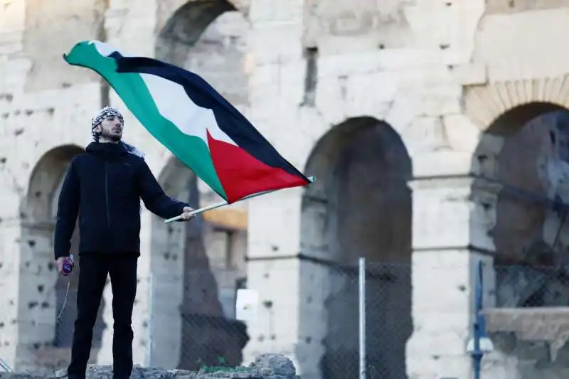 roma   manifestazione pro palestina   foto lapresse   1