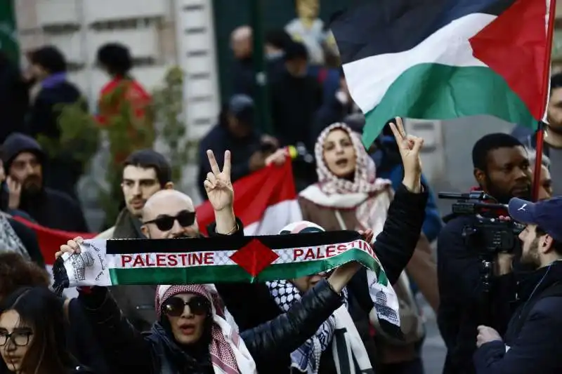 roma   manifestazione pro palestina   foto lapresse   16