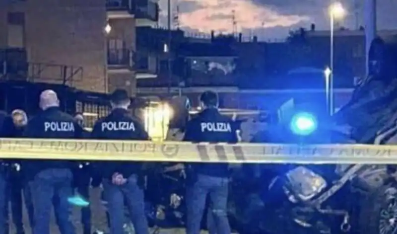 scontro tra due volanti della polizia a monte mario   1