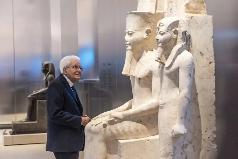 SERGIO MATTARELLA TRA LE MUMMIE DEL MUSEO EGIZIO DI TORINO 