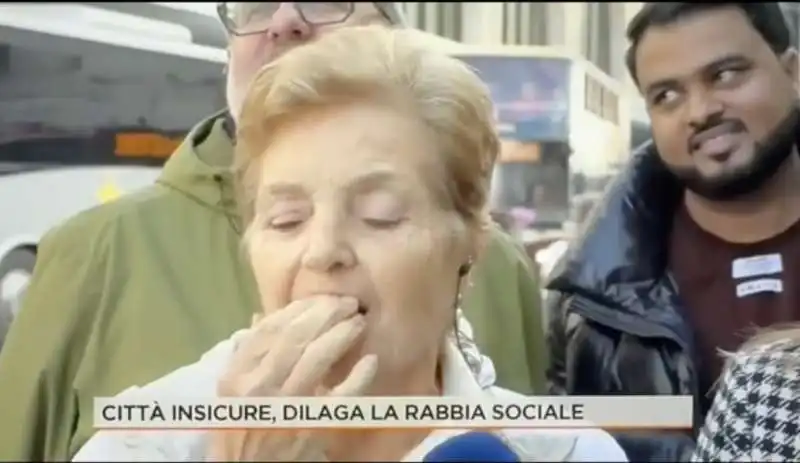 signora perde la dentiera in diretta a mattino 4   2