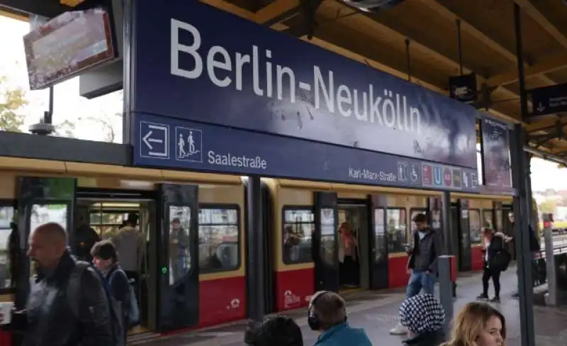 STAZIONE DI BERLINO NEUKOLLN 