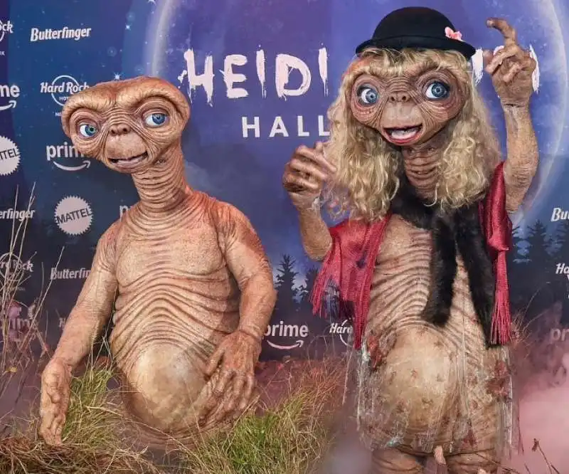 tom kaulitz e heidi klum vestiti da et   halloween 2024 2