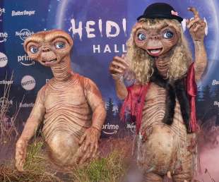 tom kaulitz e heidi klum vestiti da et halloween 2024 2