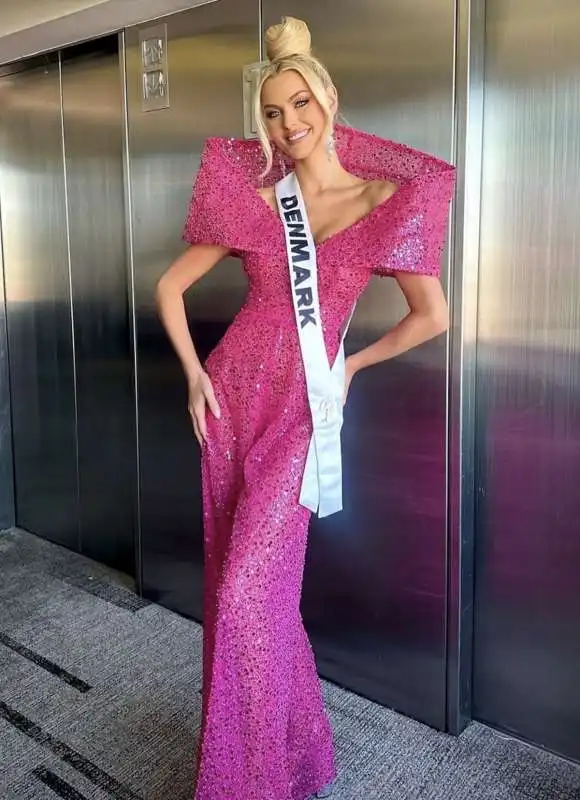 victoria kjaer   miss universo 2024   16