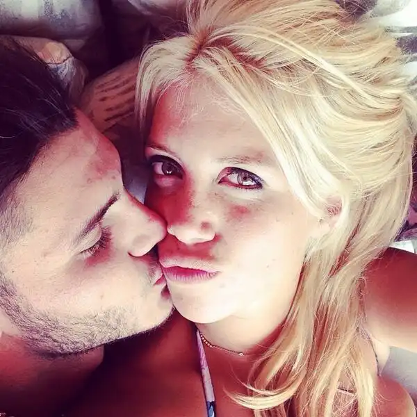 WANDA NARA E ICARDI IN BRASILE 