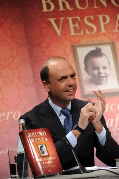 Angelino Alfano 