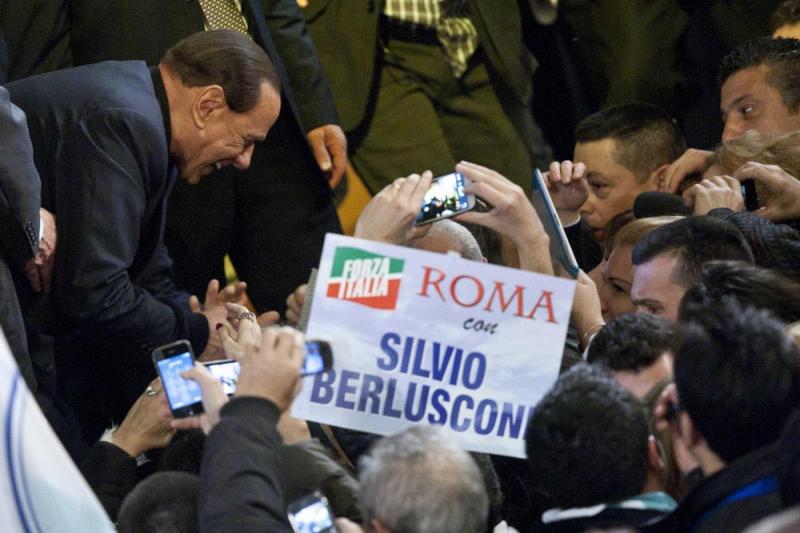 BERLUSCONI INAUGURA I CLUB FORZA SILVIO FOTO LAPRESSE