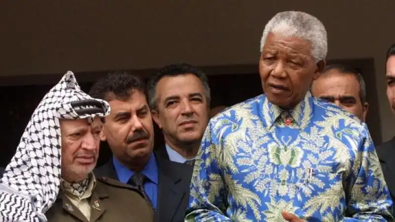 LE CAMICIE DI NELSON MANDELA 