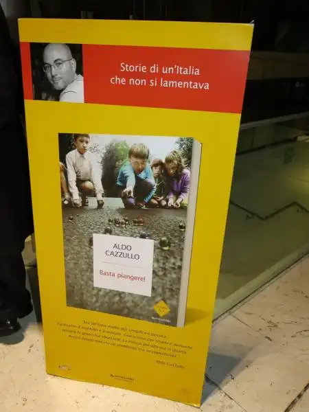 IL CARTELLONE DEL LIBRO FOTO ANDREA ARRIGA 