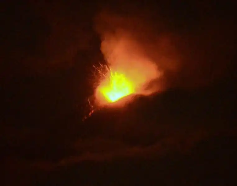 ERUZIONE ETNA 