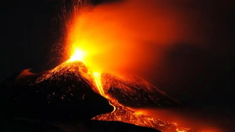 ERUZIONE ETNA 