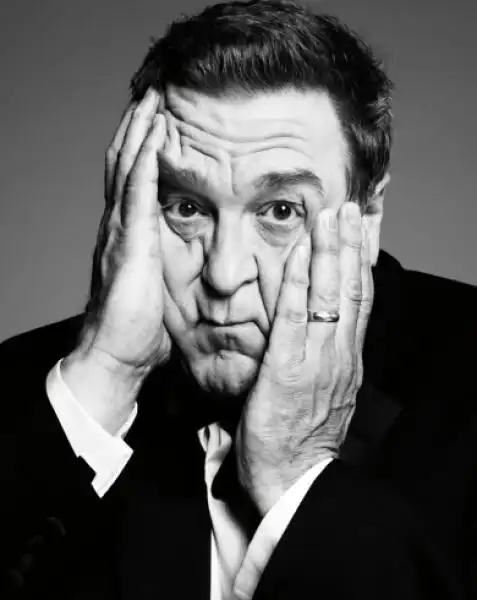 Il faccione di John Goodman 