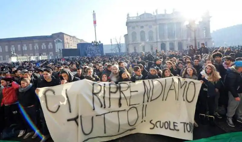 FORCONI AL CONSIGLIO REGIONALE DI TORINO 